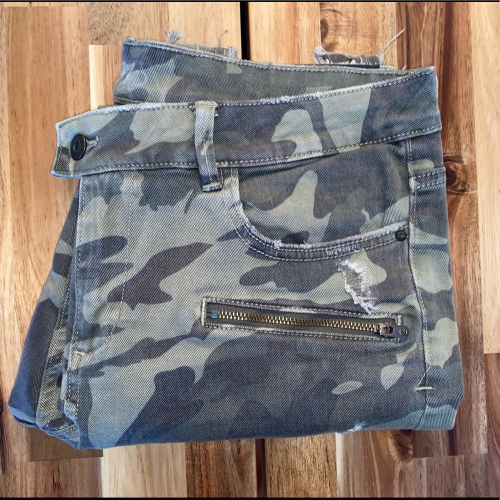 Zara camouflage jean pants